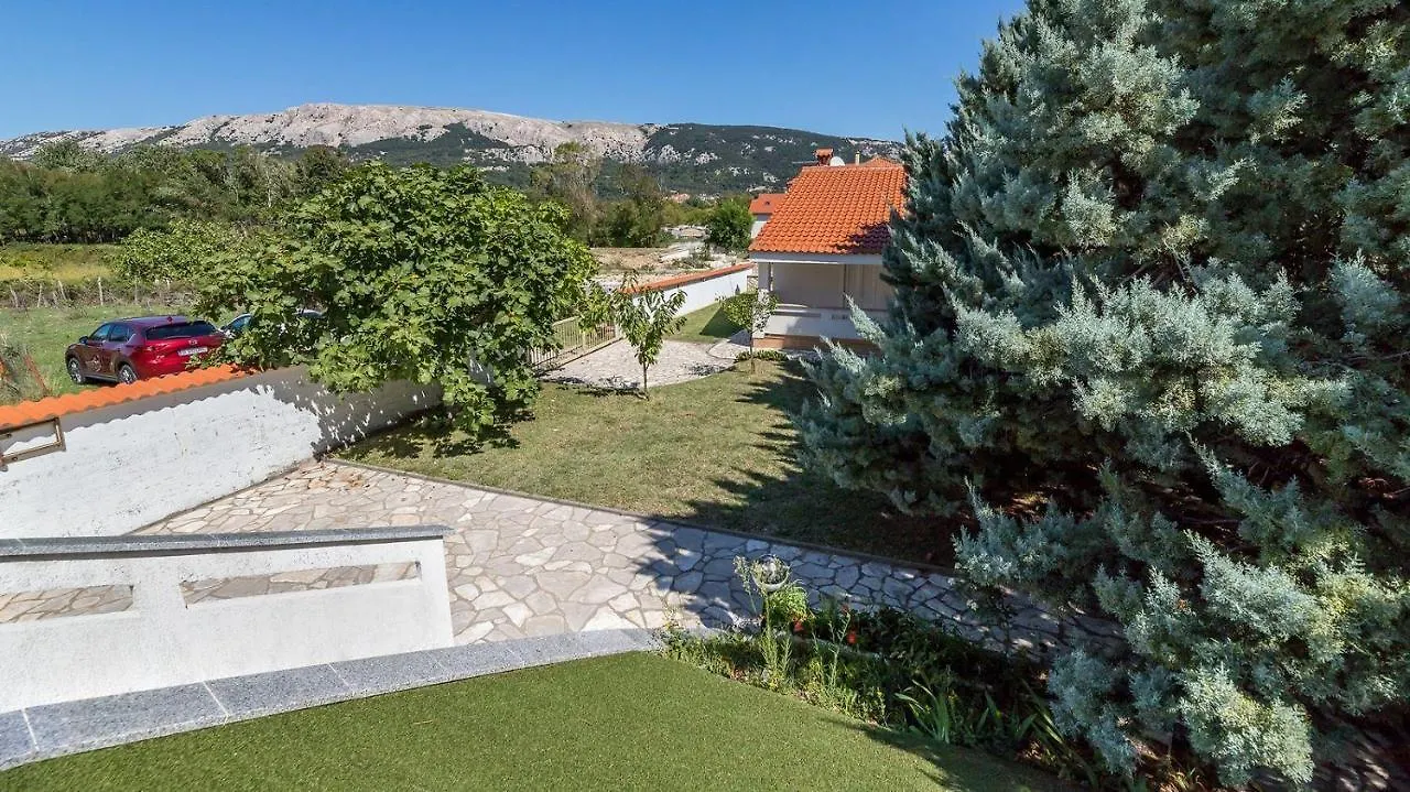 Charmantes Ferienhaus 200 Meter Zum Strand Baska  Croatia